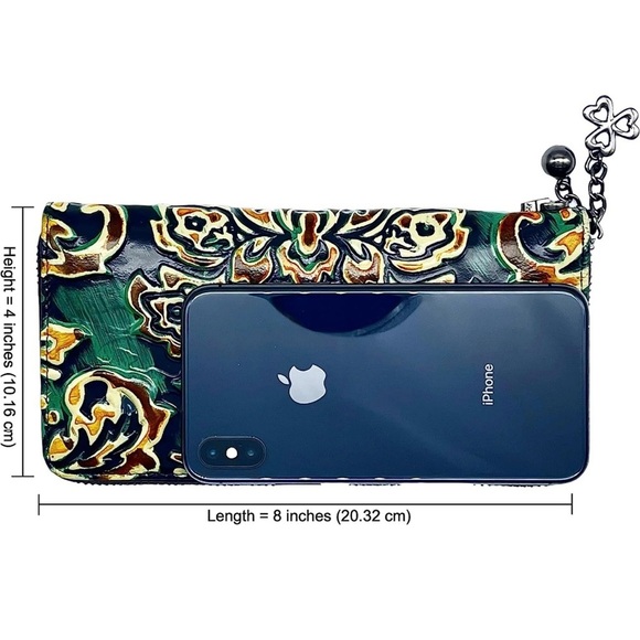 KISIGNS Genuine embossed Leather Wallet for Women New York New In Box - Picture 7 of 9